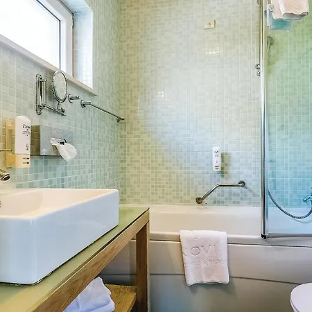 Nice In With Outdoor Swimming Pool, Sauna And Swimming Pool Apartment *