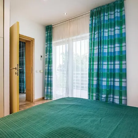 Apartment Nice In With Outdoor Swimming Pool, Sauna And Swimming Pool *