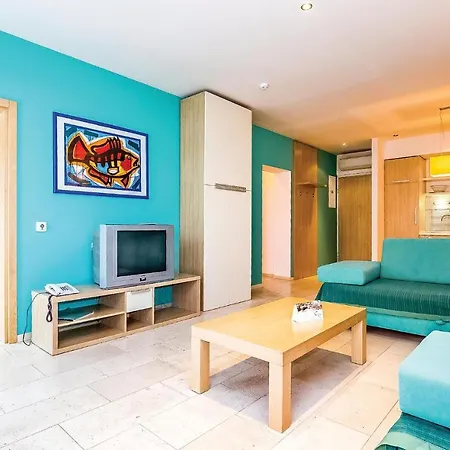 Apartment Nice In With Outdoor Swimming Pool, Sauna And Swimming Pool