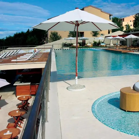 Nice In With Outdoor Swimming Pool, Sauna And Swimming Pool Apartment